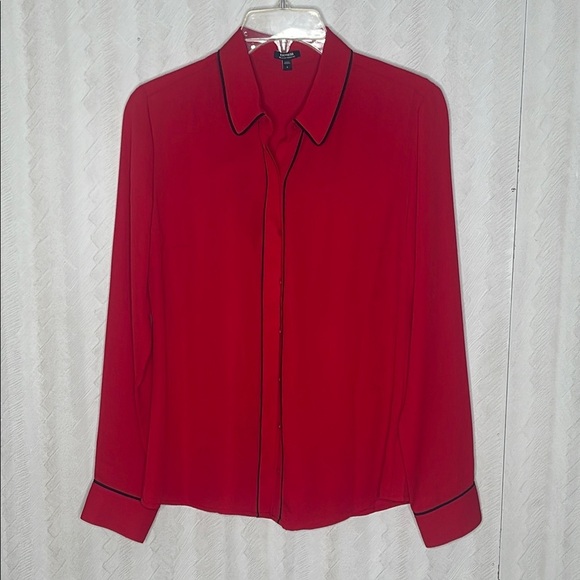🆕 EXPRESS Red Button Down Shirt with Notched Collar Size S - Picture 2 of 4